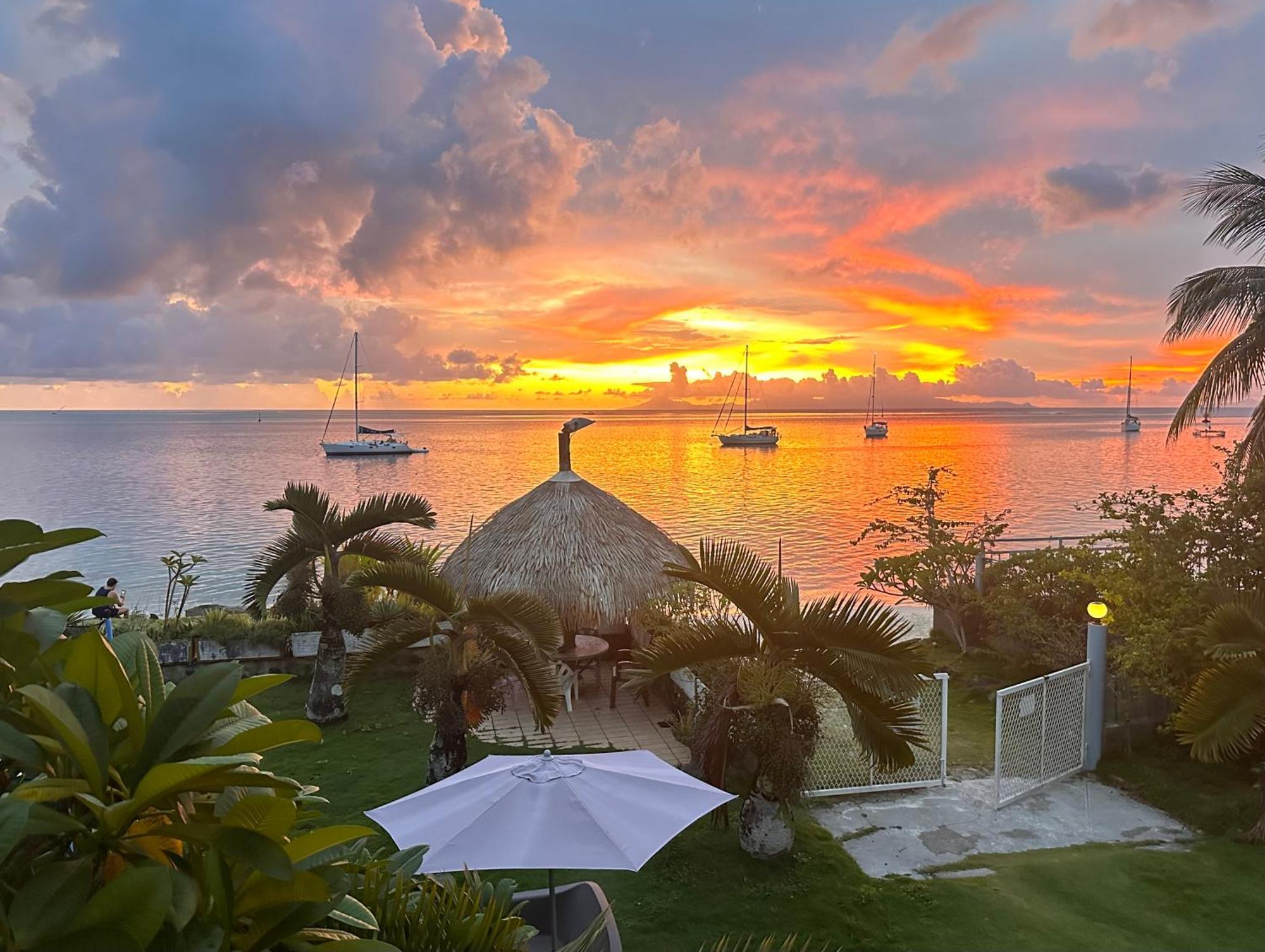 Meri Lodge Huahine فار المظهر الخارجي الصورة